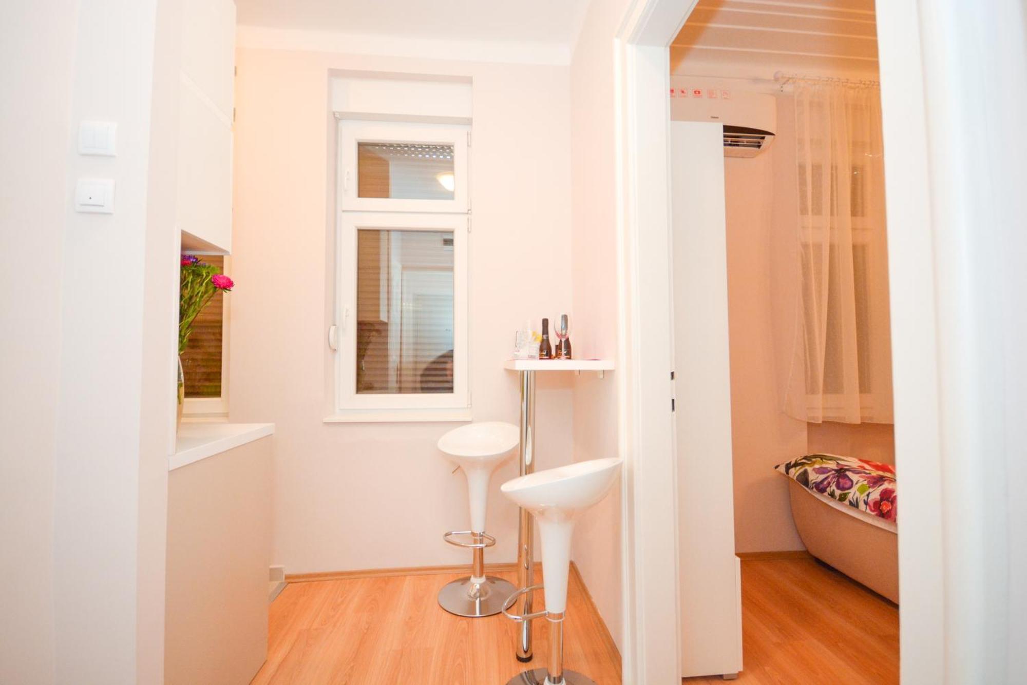 Apartment Mina Белград Экстерьер фото